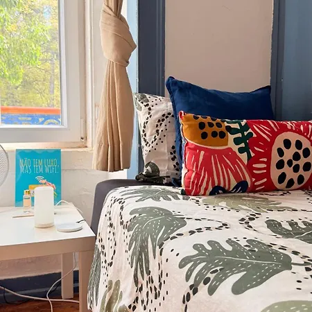 Cost - Double Single Bed With Share Bathroom